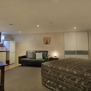 3* Motel Cashel Court
